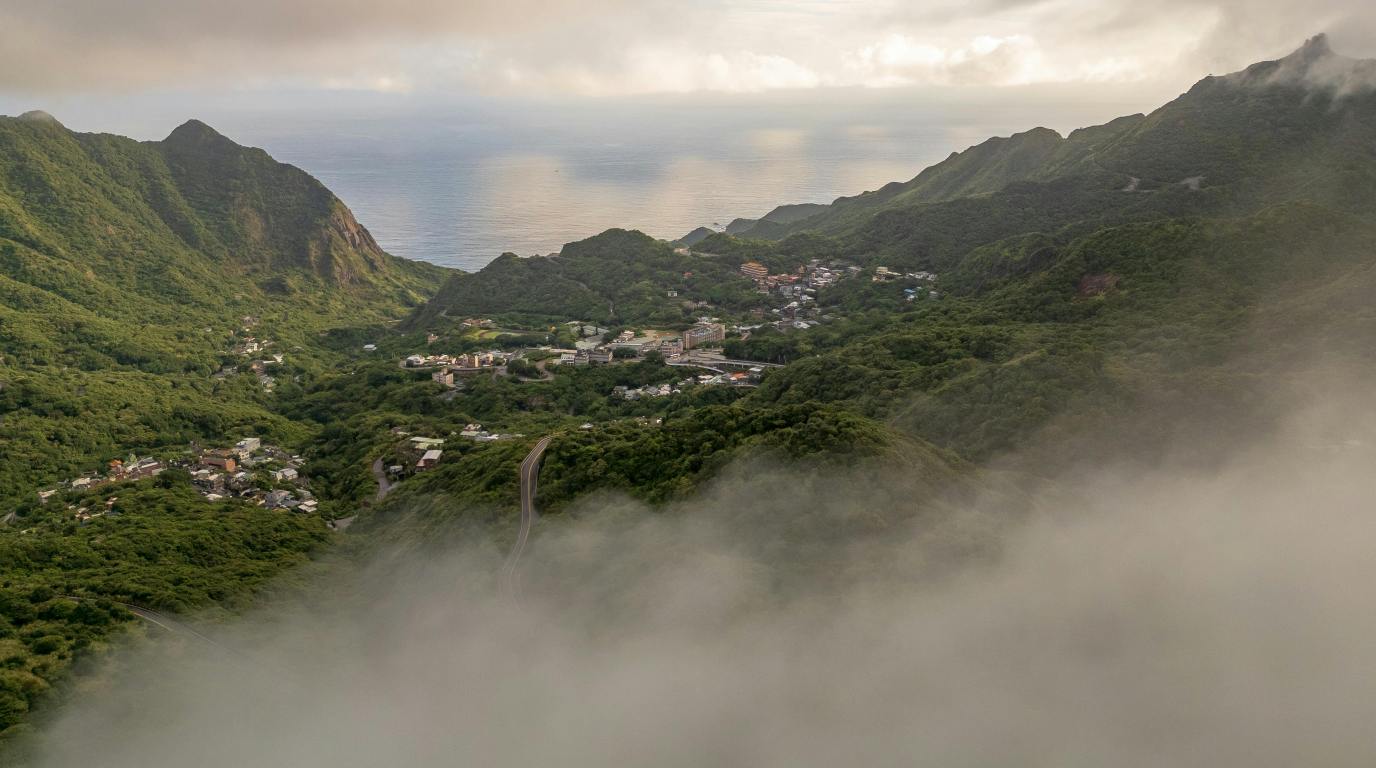 Stunning Aerial View of the Misty Green Valley — Galipan Venezuela